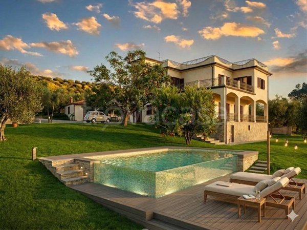 casa indipendente in vendita ad Albanella