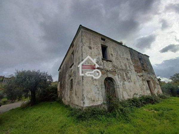 casa indipendente in vendita ad Albanella