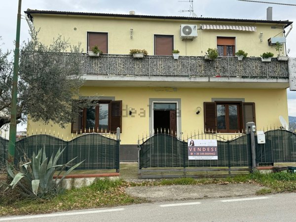 casa indipendente in vendita ad Albanella