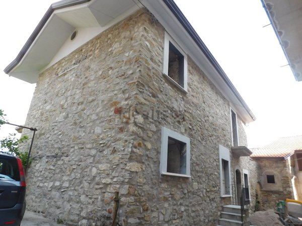 casa indipendente in vendita ad Albanella