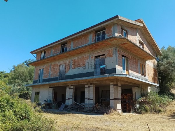 casa indipendente in vendita ad Albanella