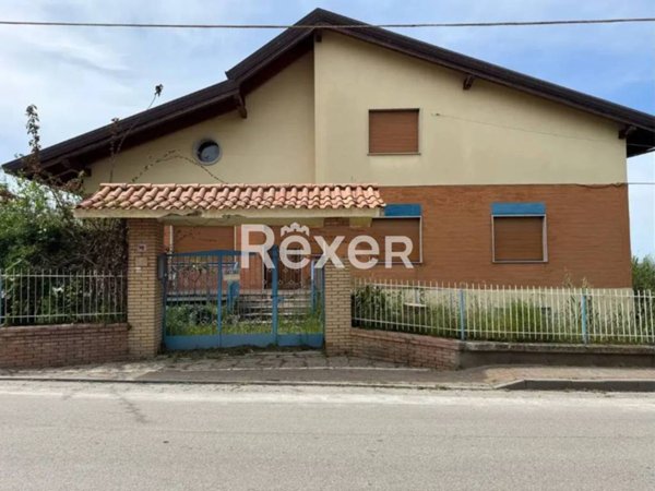 casa indipendente in vendita ad Albanella