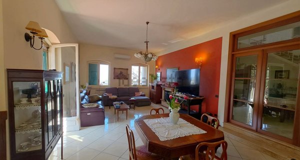 casa indipendente in vendita ad Albanella