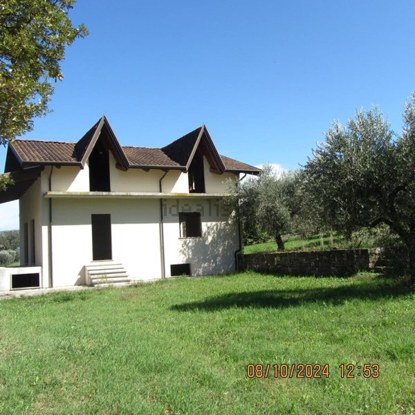 casa indipendente in vendita ad Albanella