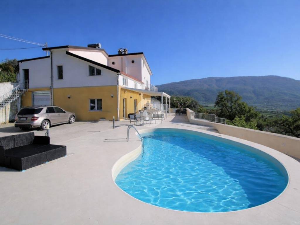 casa indipendente in vendita ad Albanella