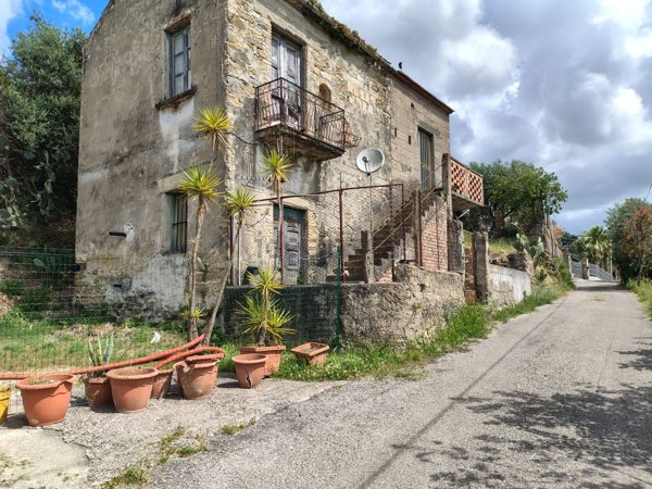 casale in vendita ad Albanella