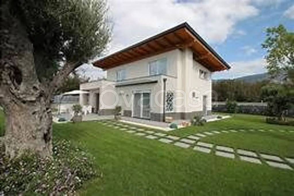 terreno agricolo in vendita ad Albanella