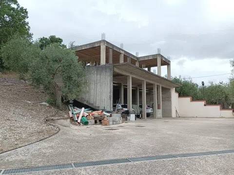 intera palazzina in vendita ad Albanella