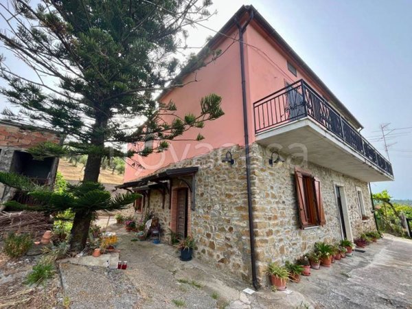 appartamento in vendita ad Altavilla Silentina
