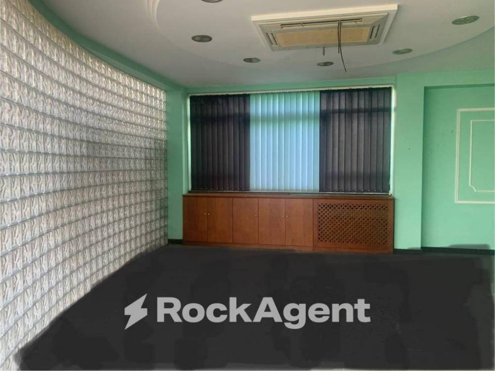 locale commerciale in vendita ad Altavilla Silentina