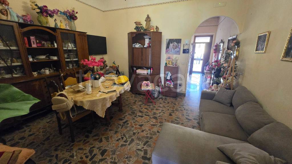 appartamento in vendita ad Altavilla Silentina in zona Borgo Carillia