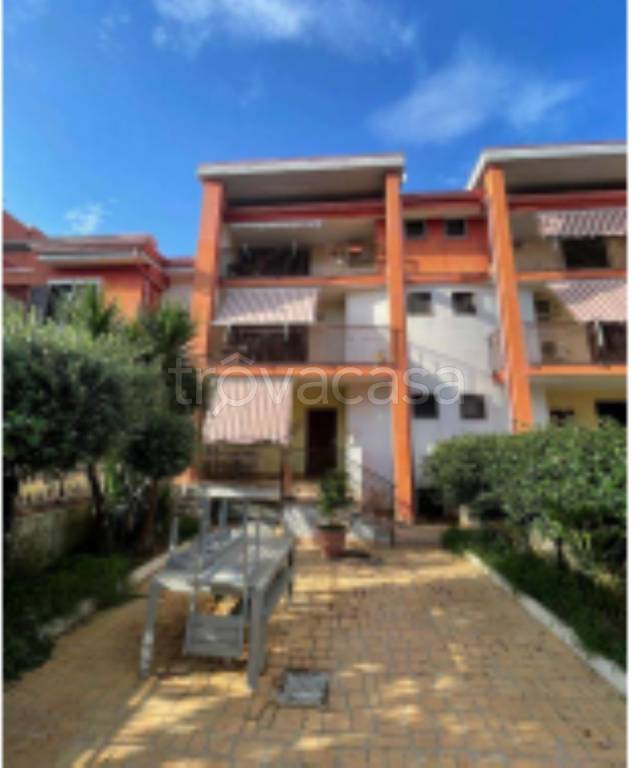 casa indipendente in vendita ad Altavilla Silentina in zona Borgo Carillia