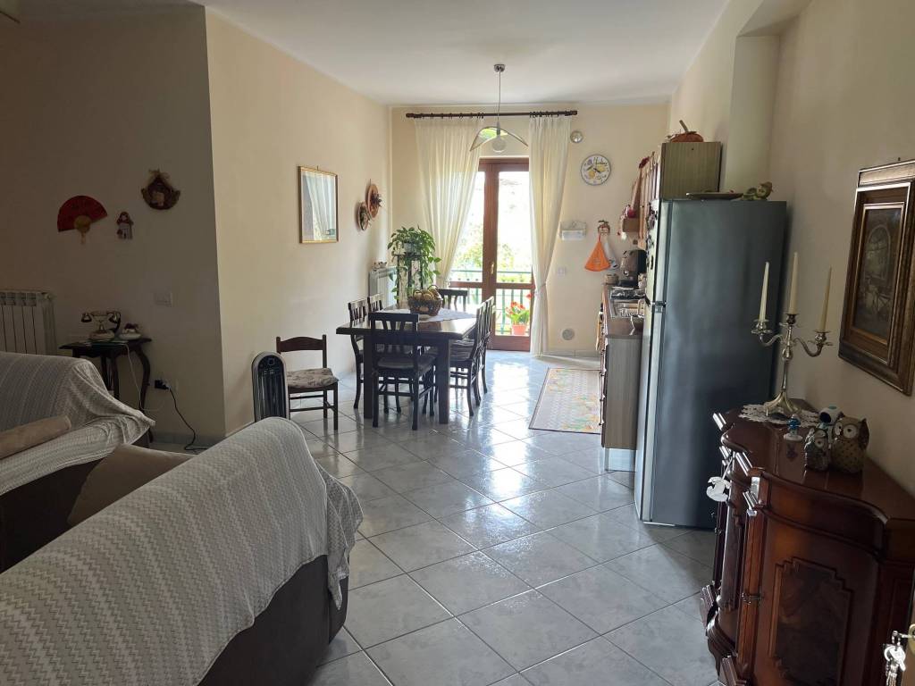 appartamento in vendita ad Altavilla Silentina in zona Cerrelli