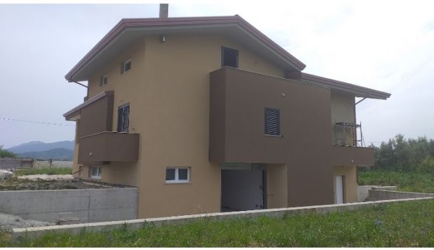 casa indipendente in vendita ad Altavilla Silentina