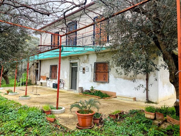 casa indipendente in vendita ad Altavilla Silentina