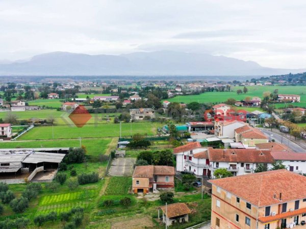 casa indipendente in vendita ad Altavilla Silentina