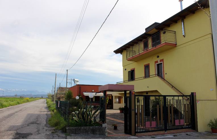 casa indipendente in vendita ad Altavilla Silentina in zona Cerrelli