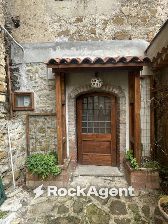 appartamento in vendita ad Altavilla Silentina in zona Borgo Carillia