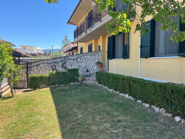 casa indipendente in vendita ad Altavilla Silentina in zona Borgo Carillia