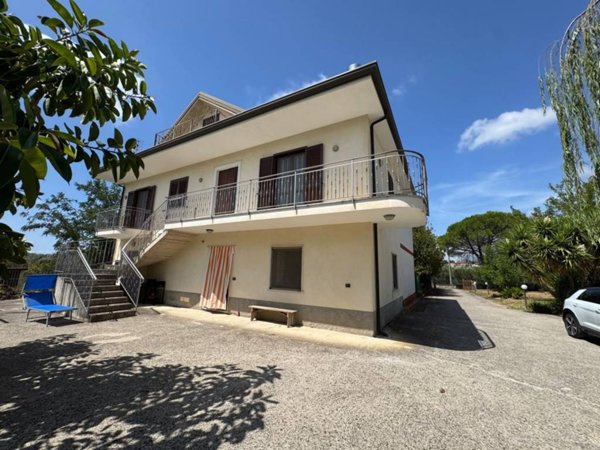 casa indipendente in vendita ad Altavilla Silentina in zona Cerrocupo