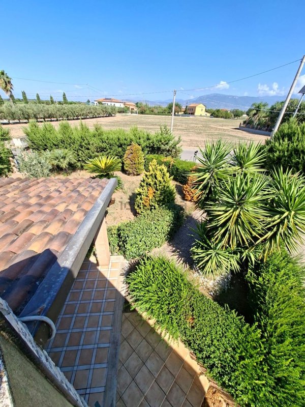 casa indipendente in vendita ad Altavilla Silentina in zona Cerrocupo