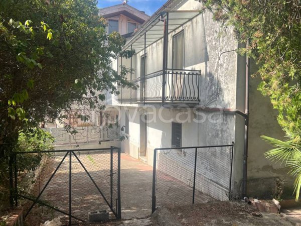casa indipendente in vendita ad Altavilla Silentina in zona Cerrocupo