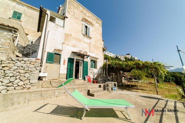 casa indipendente in vendita ad Amalfi in zona Pogerola