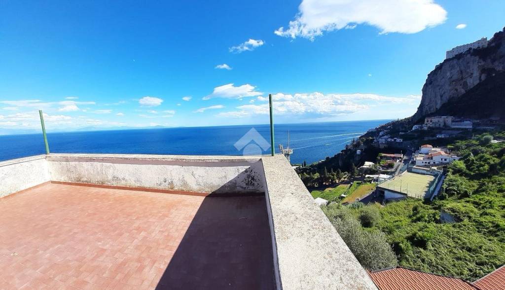 appartamento in vendita ad Amalfi in zona Vettica