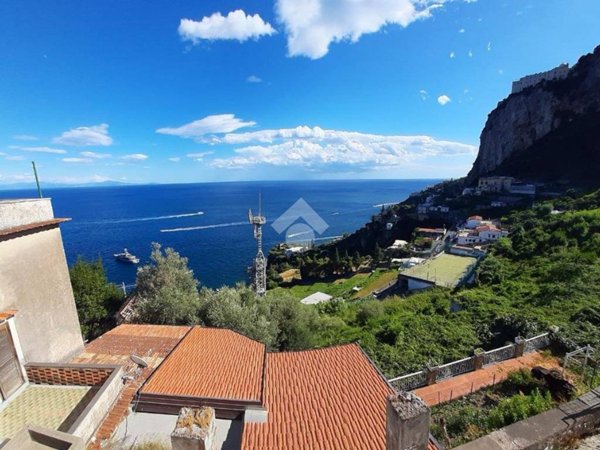 appartamento in vendita ad Amalfi in zona Vettica