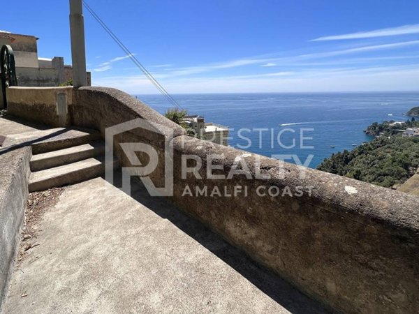 appartamento in vendita ad Amalfi in zona Pastena/Lone