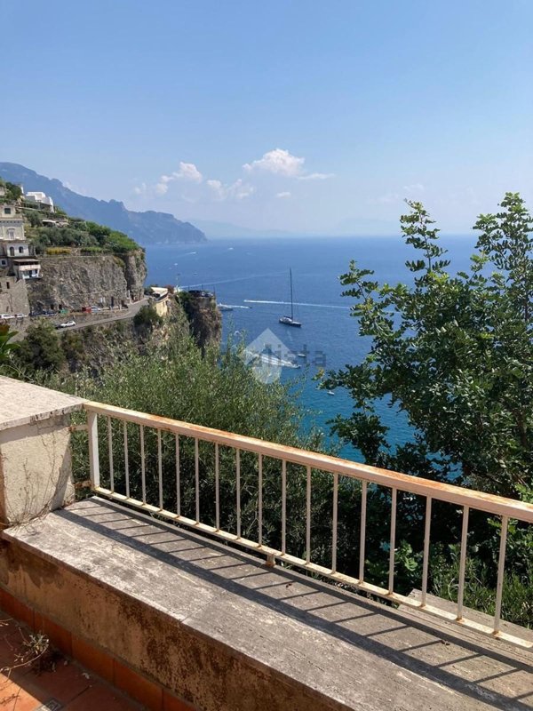 appartamento in vendita ad Amalfi in zona Vettica