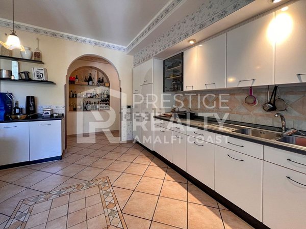 appartamento in vendita ad Amalfi in zona Pastena/Lone