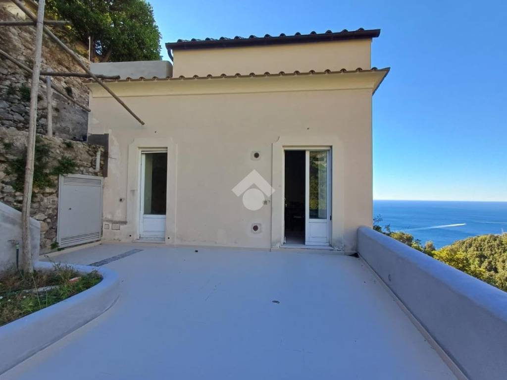 appartamento in vendita ad Amalfi in zona Pogerola
