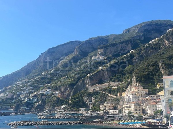 negozio in vendita ad Amalfi