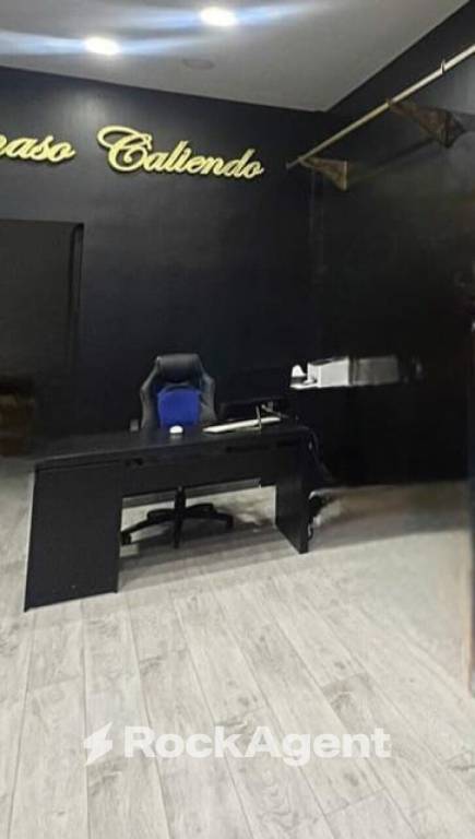 negozio in vendita ad Angri