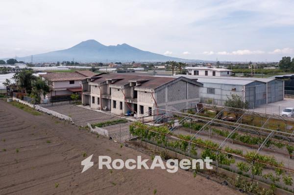 casa indipendente in vendita ad Angri