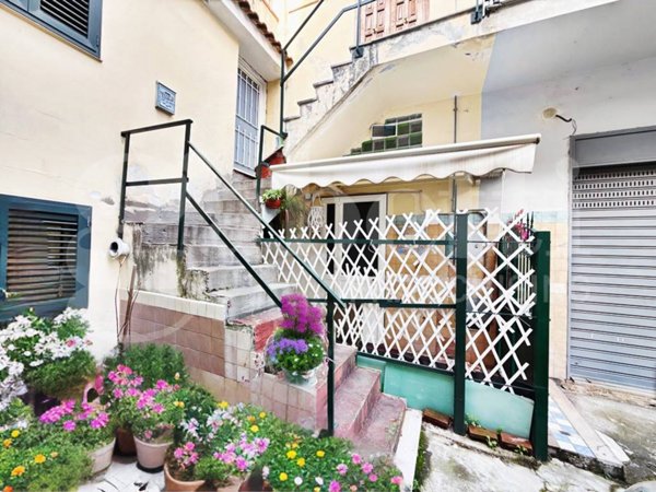casa indipendente in vendita ad Angri