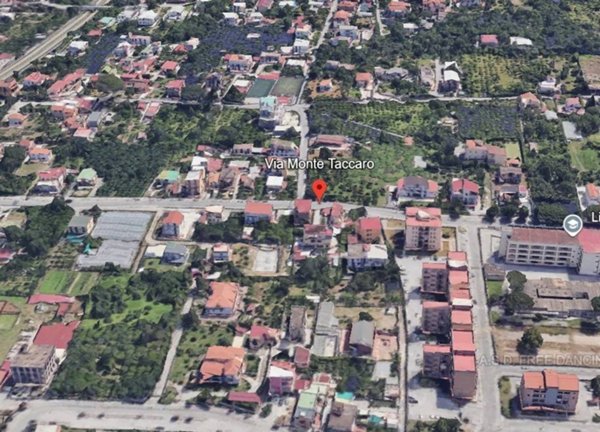casa indipendente in vendita ad Angri