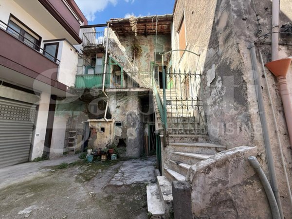 casa indipendente in vendita ad Angri