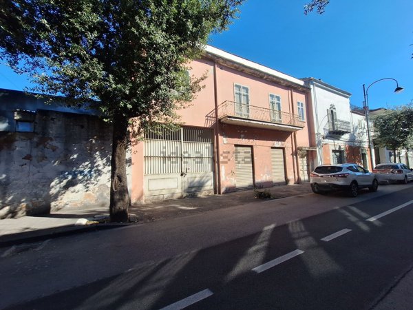 casa indipendente in vendita ad Angri