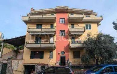 appartamento in vendita ad Angri