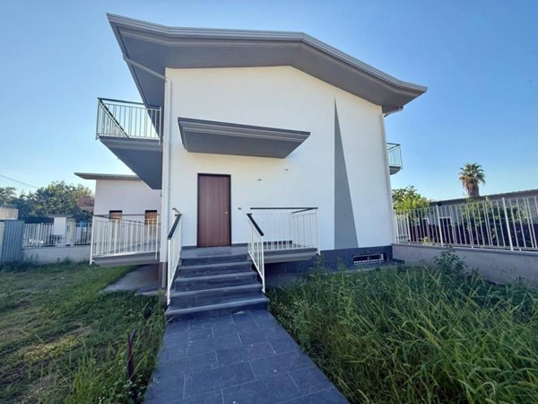 casa indipendente in vendita ad Angri
