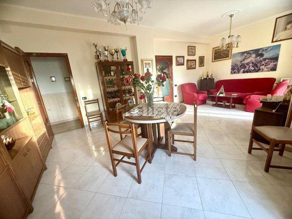 appartamento in vendita ad Angri