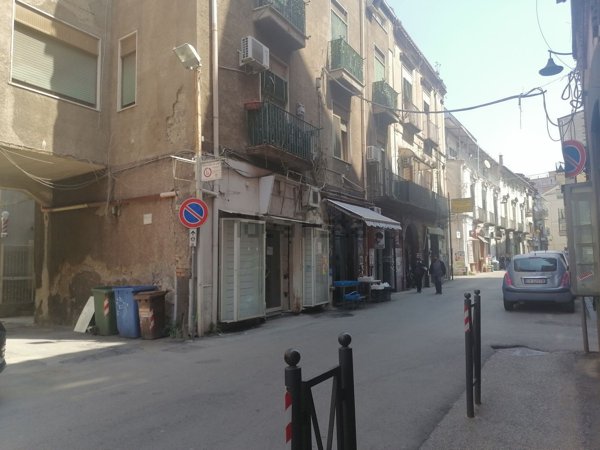 locale commerciale in vendita ad Angri