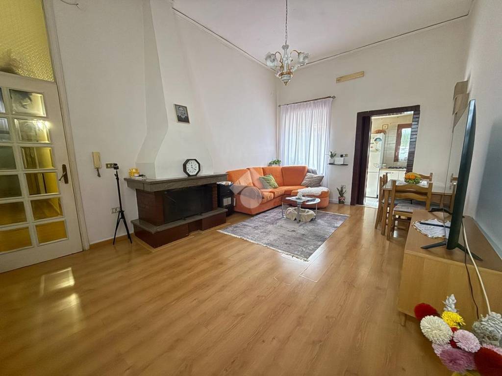 casa indipendente in vendita ad Angri