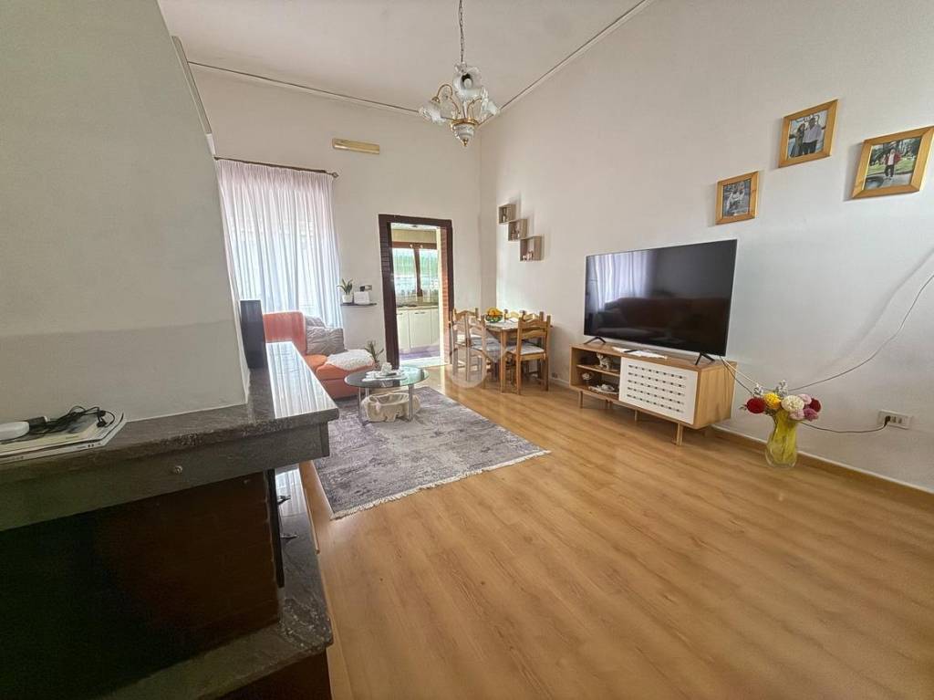 casa indipendente in vendita ad Angri