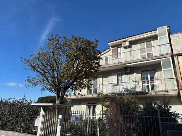 casa indipendente in vendita ad Angri