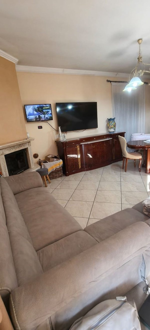 pentavano in vendita ad Angri