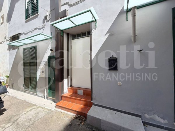 casa indipendente in vendita ad Angri