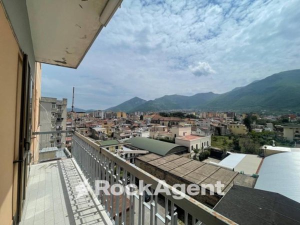 appartamento in vendita ad Angri